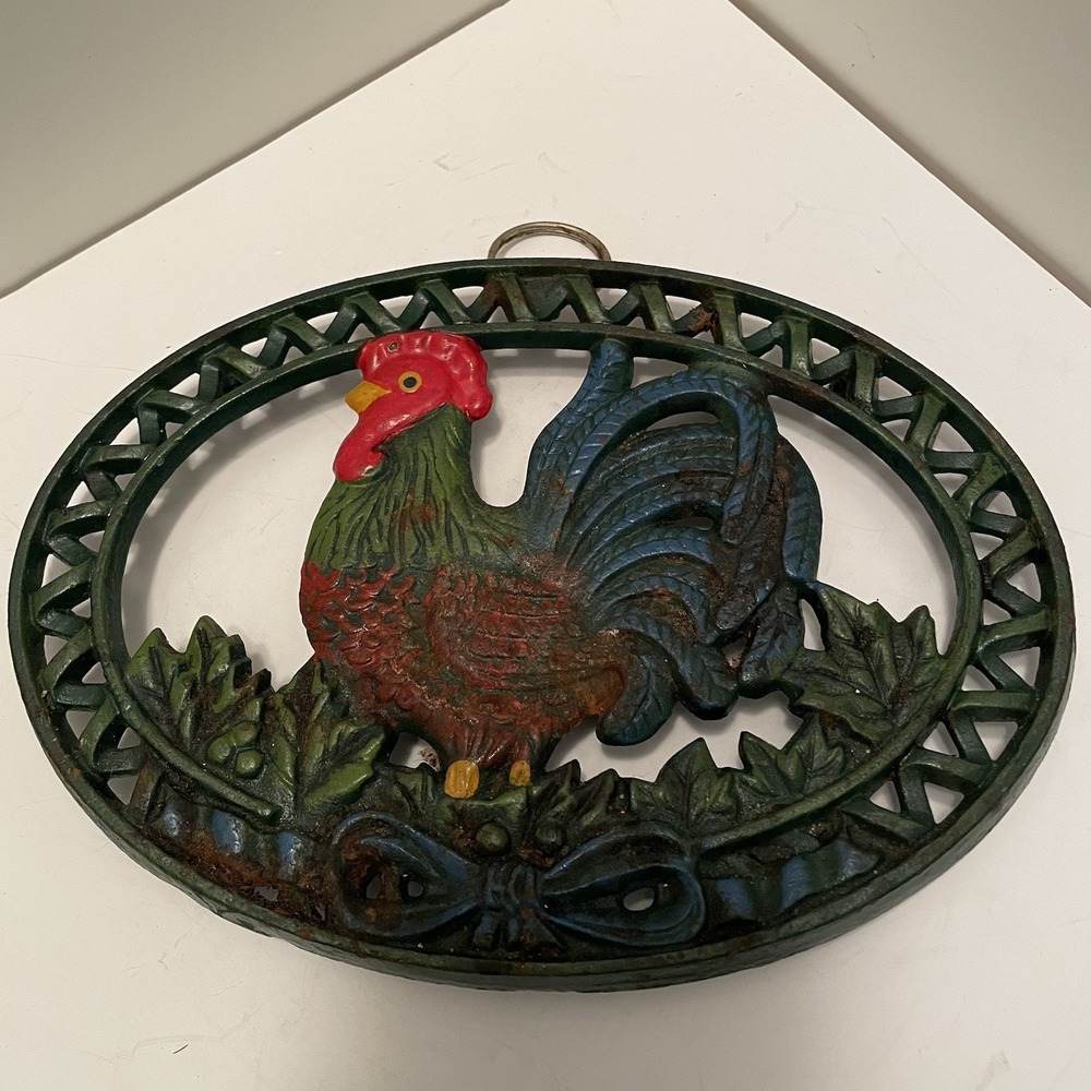 Vintage Cast Iron Rooster Trivet Green Oval With Feet And Ring To Hang Farmhouse